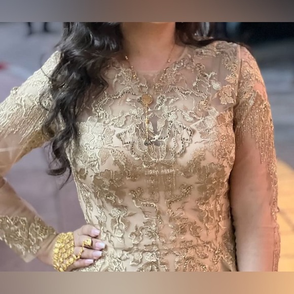 Gold Dress with Overskirt Size 6 - Picture 3 of 5